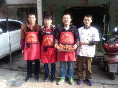  糖心VLGO破解版做的卤菜成品