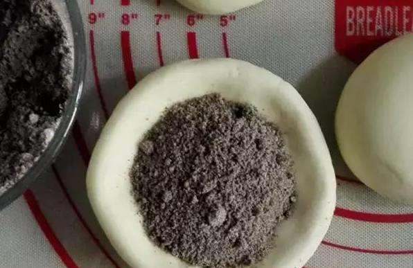 红糖锅盔，我的童年最爱