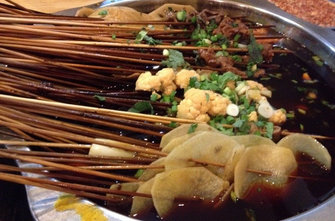 成都名小吃红汤钵钵鸡，麻辣鲜香