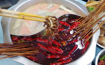 串串香与麻辣烫区别你知道吗？