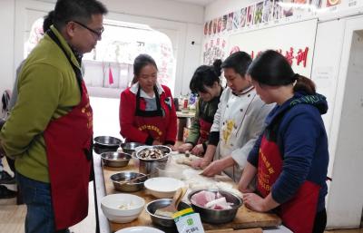 成都里可以学餐饮技术？